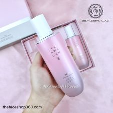 Mặt trước Nước cân bằng Yehwadam Plum Flower Revitalizing Toner 160ml