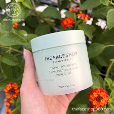 Nước cân bằng dạng miếng Tràm Trà ngừa mụn se khít lỗ chân lông Tea Tree Toner Pads The Face Shop 150ml