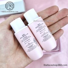 Nước cân bằng và Sữa dưỡng Yehwadam Plum Flower Revitalizing Mini 32ml